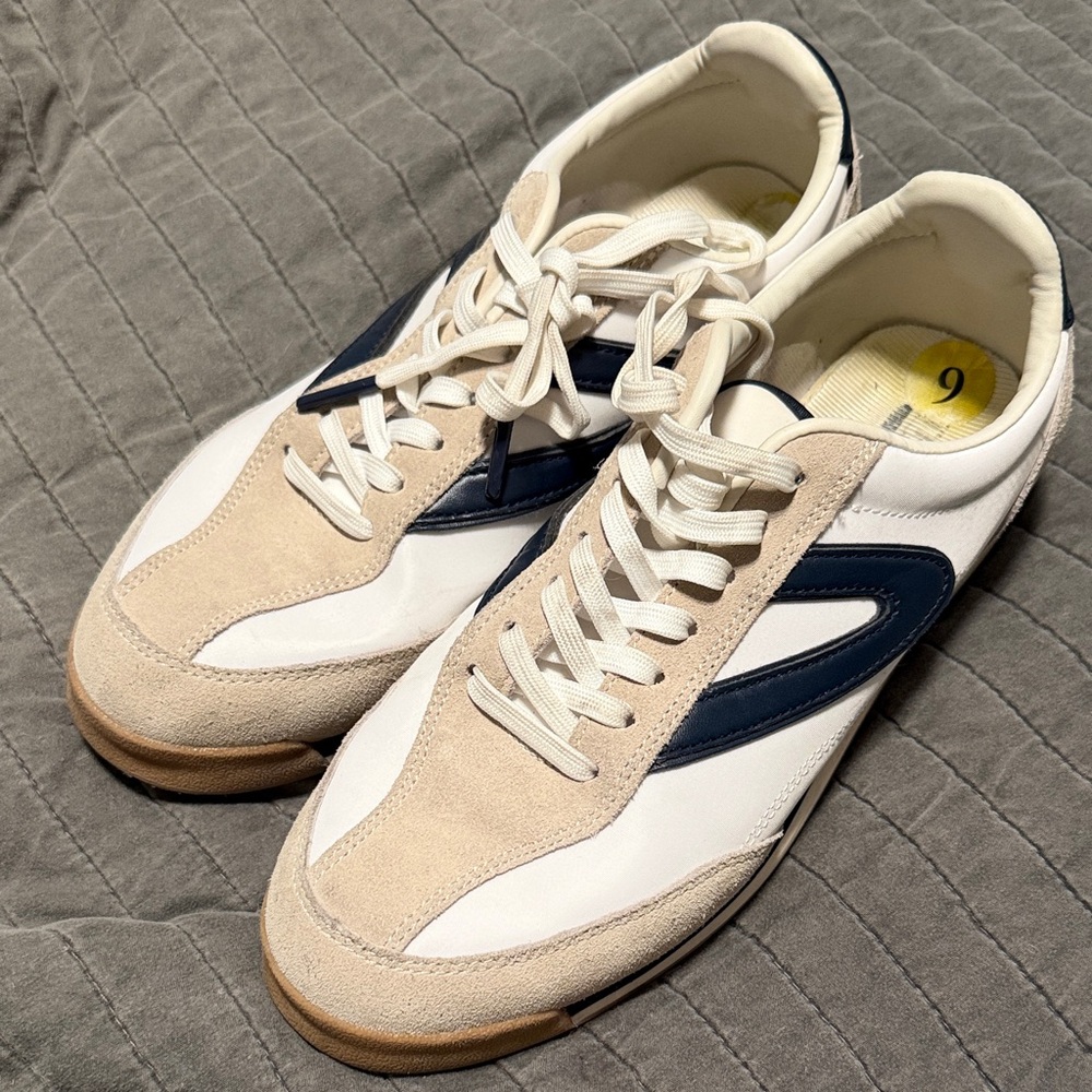 Tretorn classic White and Navy everyday court sneakers